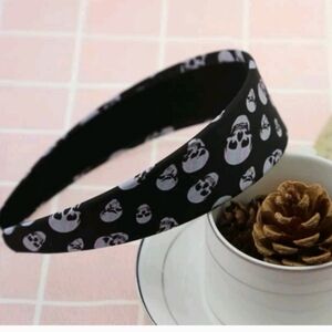 ✨3 FOR $28✨🆕 💀 SKULL PRINT WIDE HEADBAND 💀